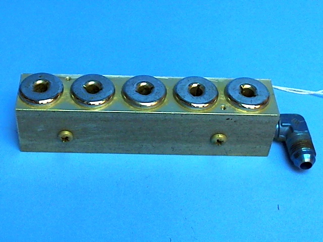 8802-12 Beechcraft - MANIFOLD OXYGEN OUTLET